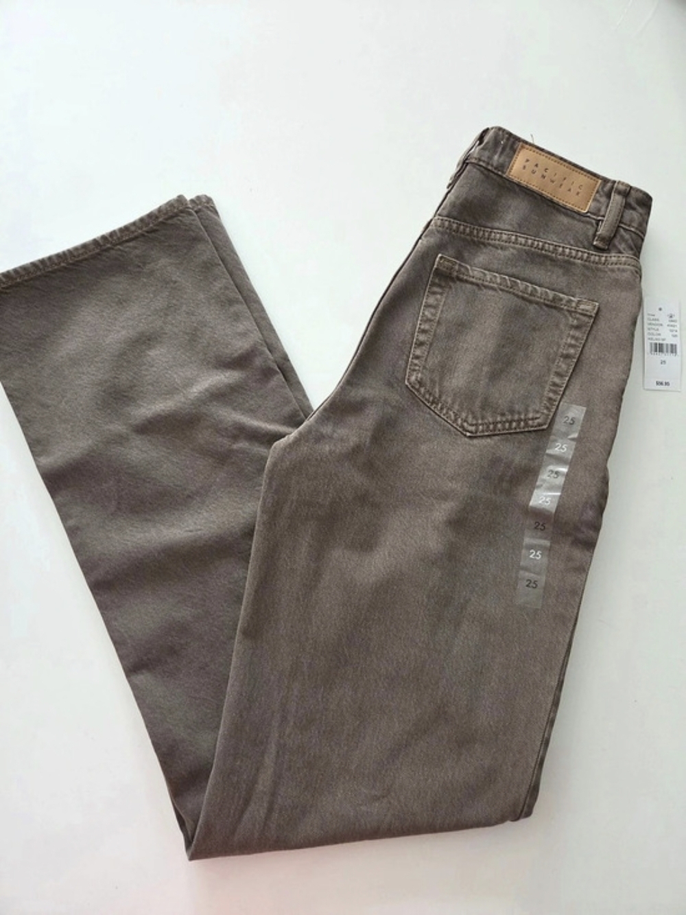 Pacific Sunwear Classy Straight Leg Jeans in Brown Waist 25 NWT